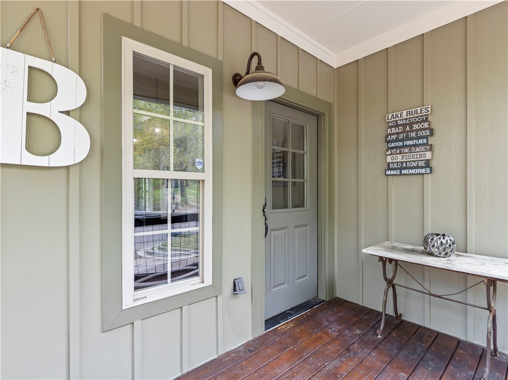 80 HONEYSUCKLE COURT