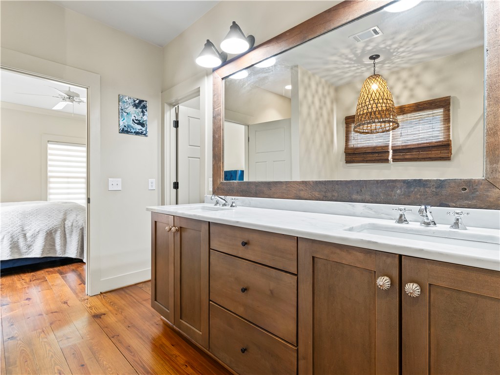 80 HONEYSUCKLE COURT