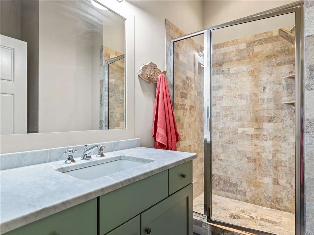 80 HONEYSUCKLE COURT