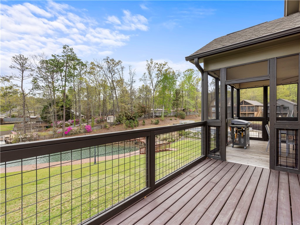 80 HONEYSUCKLE COURT