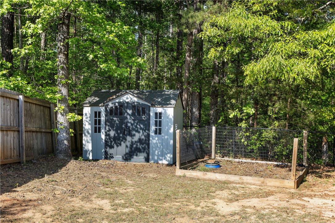 2717 CARRIAGE HOUSE LANE