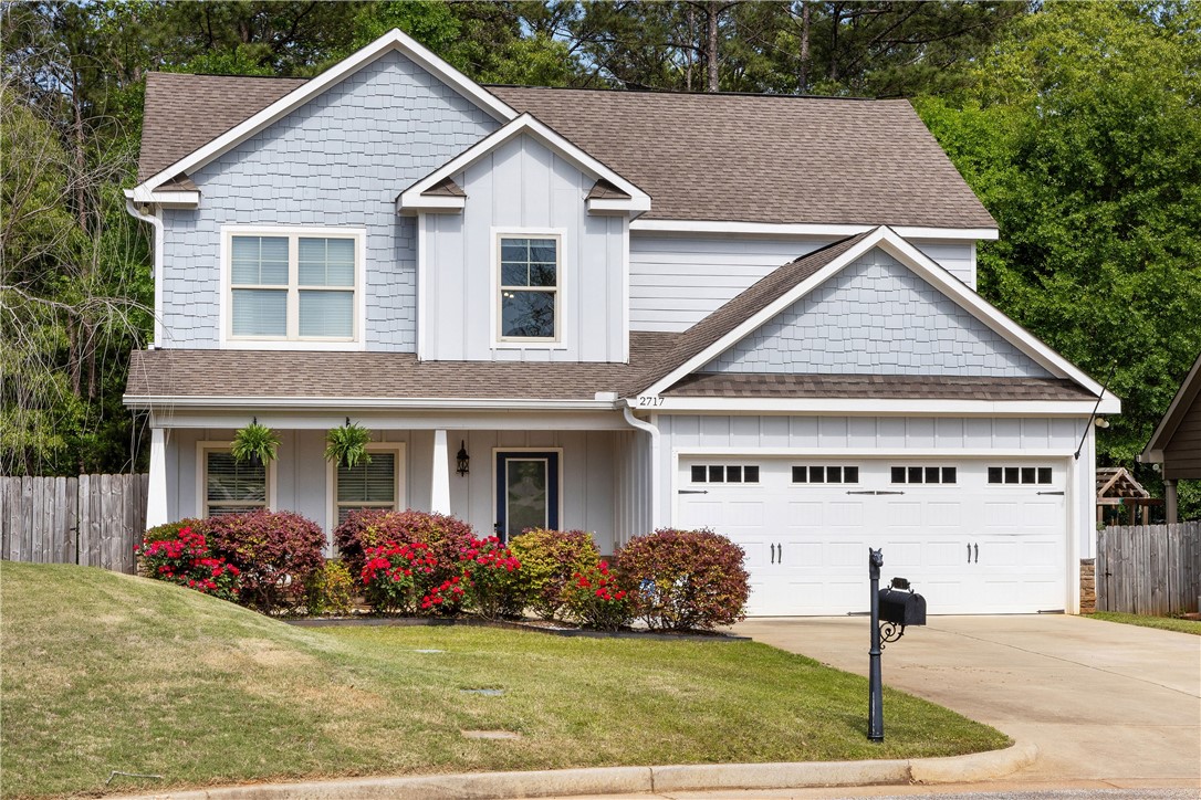 2717 CARRIAGE HOUSE LANE