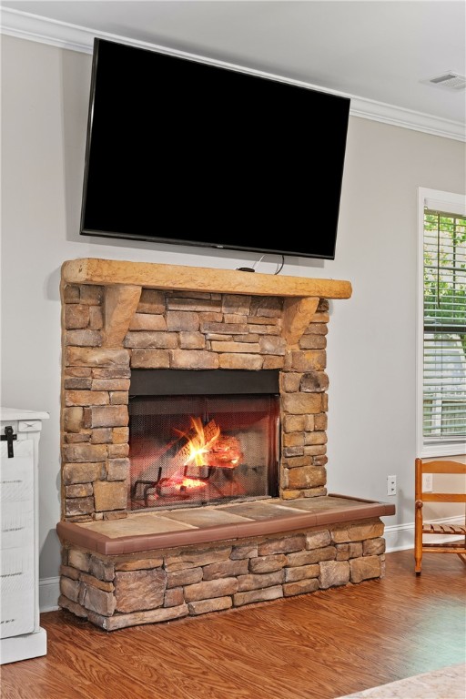 2717 CARRIAGE HOUSE LANE