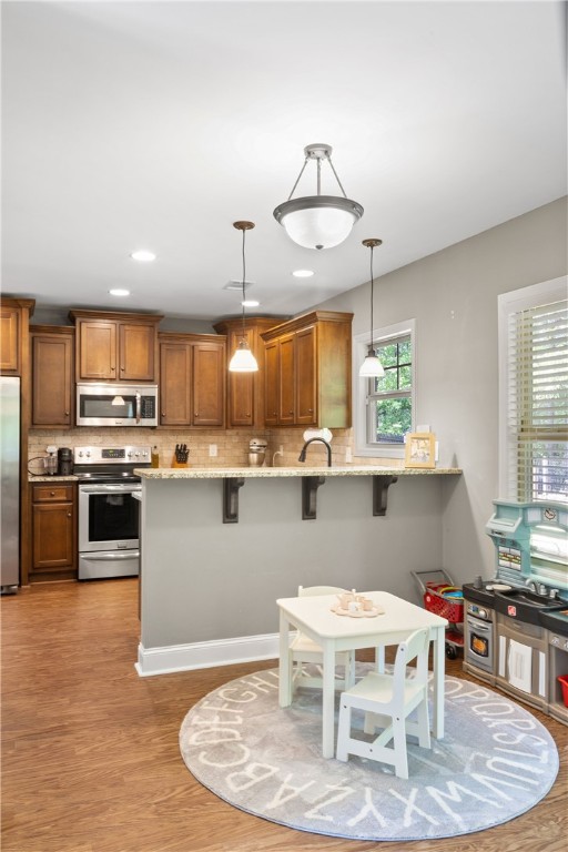 2717 CARRIAGE HOUSE LANE