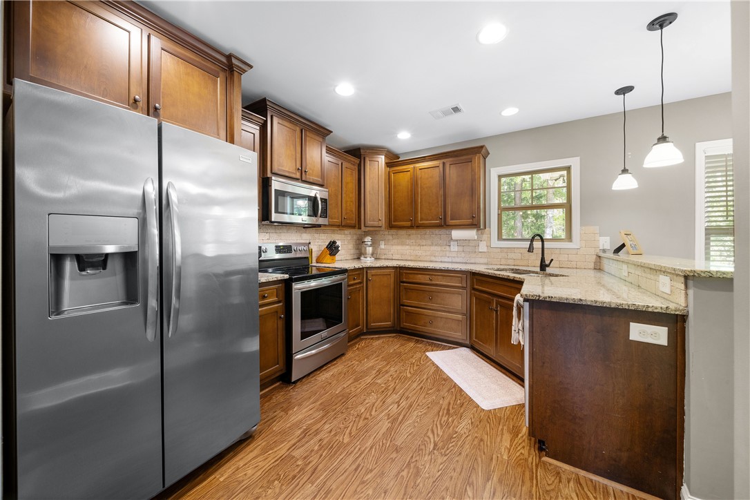 2717 CARRIAGE HOUSE LANE