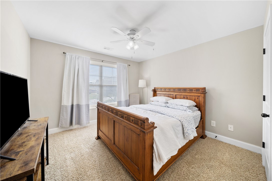 2717 CARRIAGE HOUSE LANE