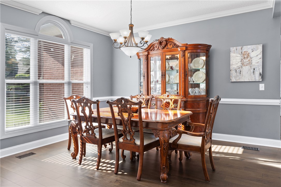 540 MERIMONT BOULEVARD