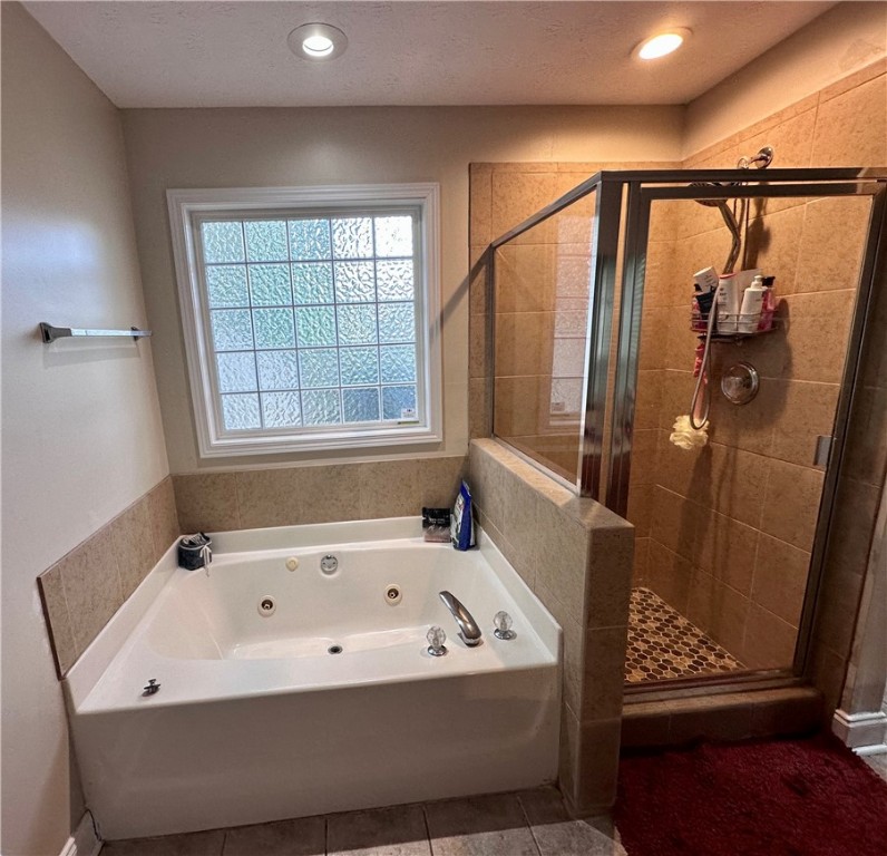 3672 HAWTHORNE COURT