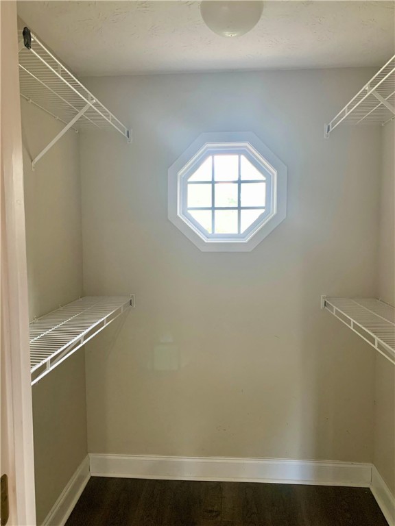 3672 HAWTHORNE COURT