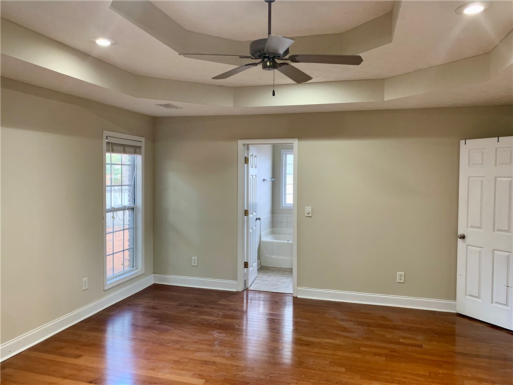 3672 HAWTHORNE COURT