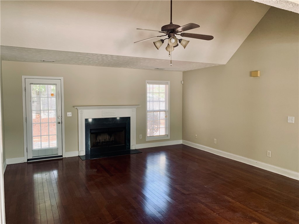 3672 HAWTHORNE COURT