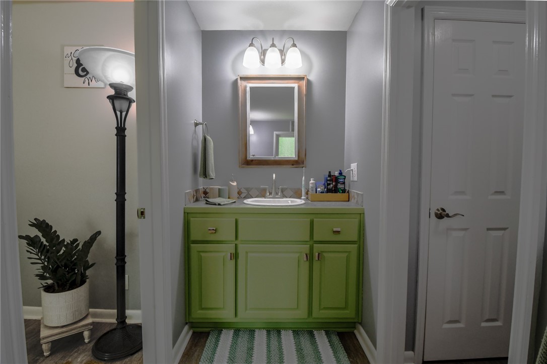 1105 E SAMFORD AVENUE