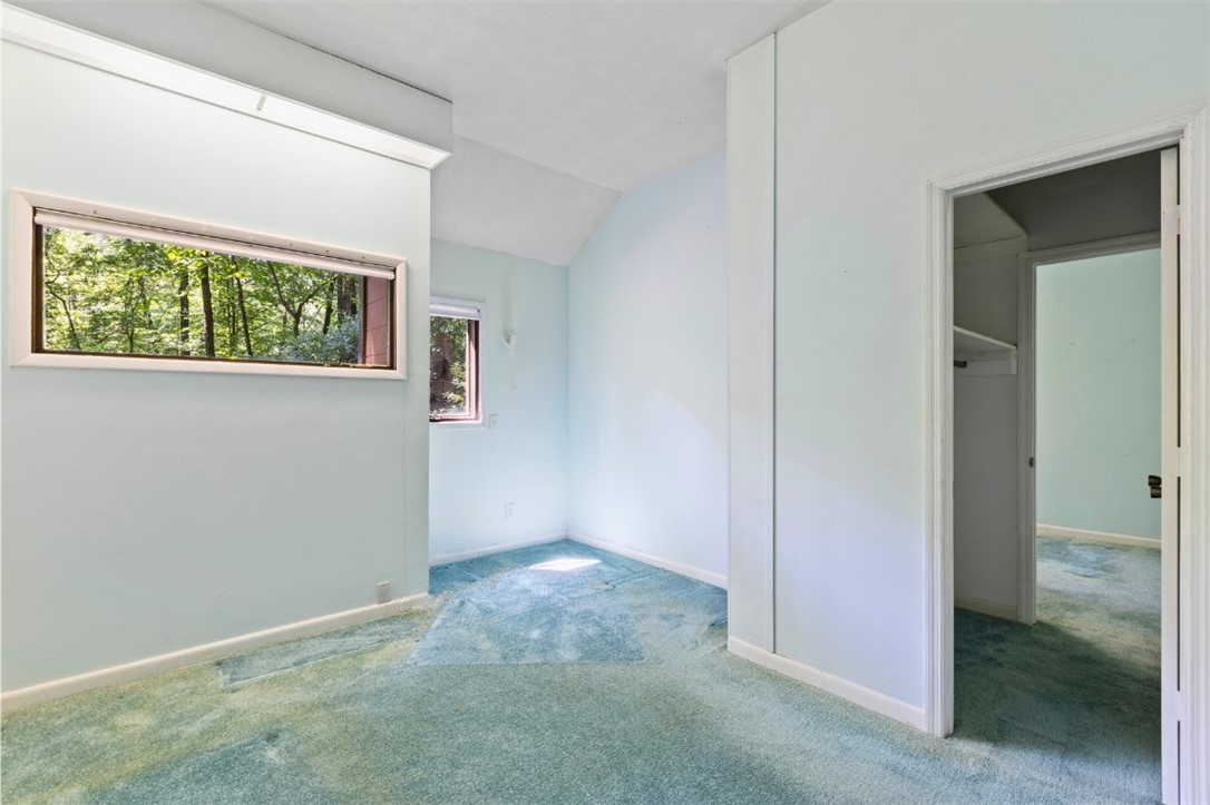 711 OAK KNOLL CIRCLE