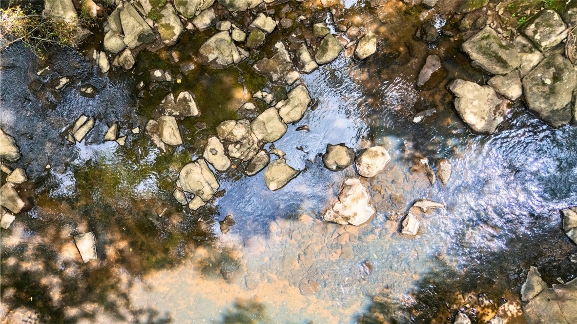 711 OAK KNOLL CIRCLE