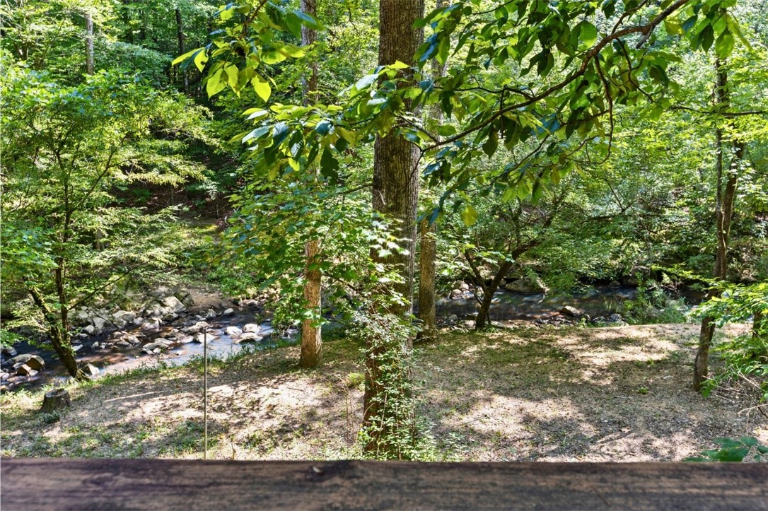 711 OAK KNOLL CIRCLE