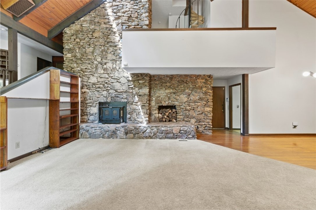 711 OAK KNOLL CIRCLE