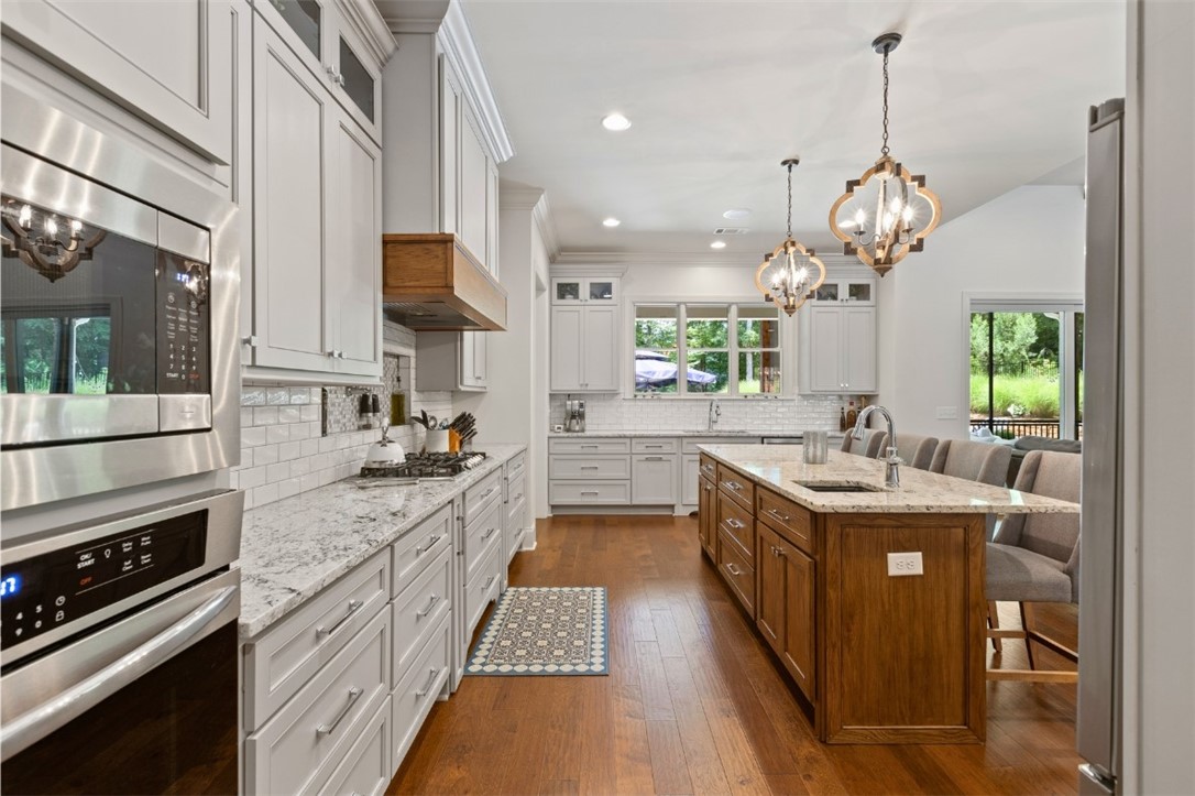 1420 FALLS CREST DRIVE