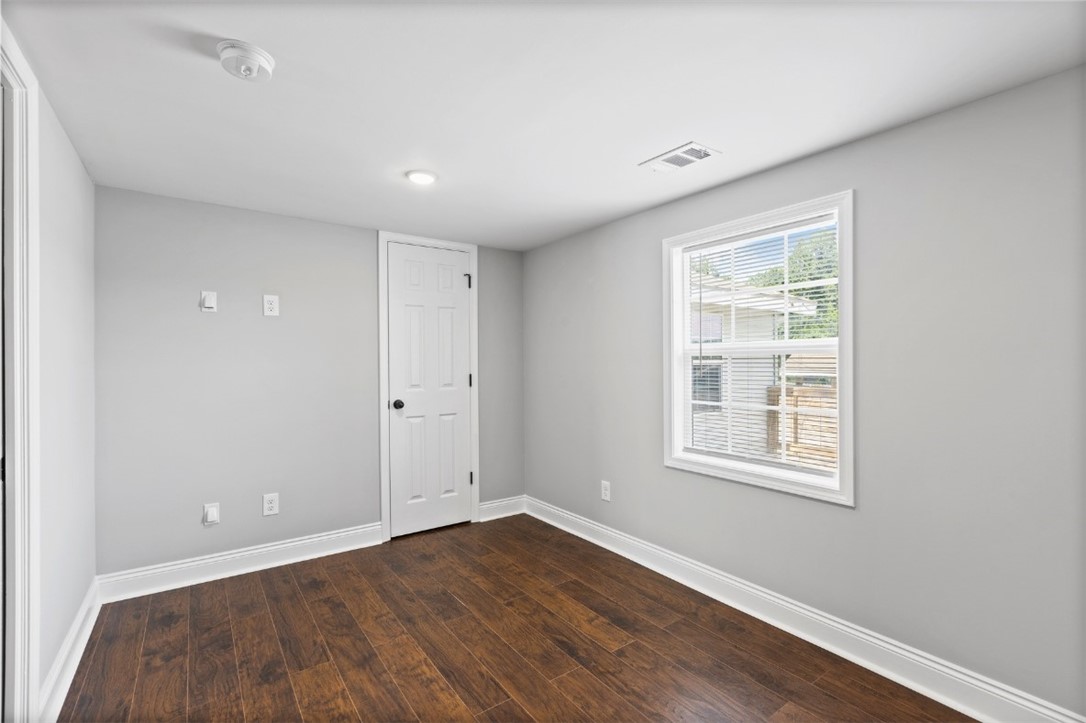 3307 & 3309 DALLAS AVENUE