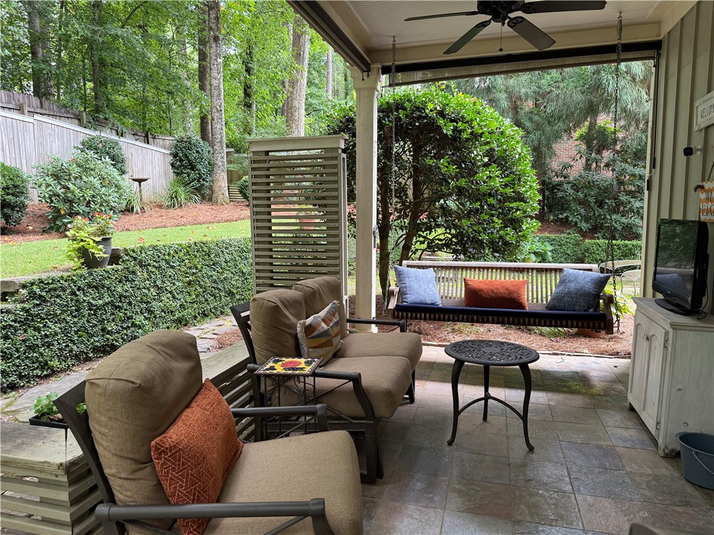 815 MILLERS POINT ROAD