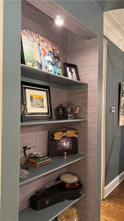 815 MILLERS POINT ROAD