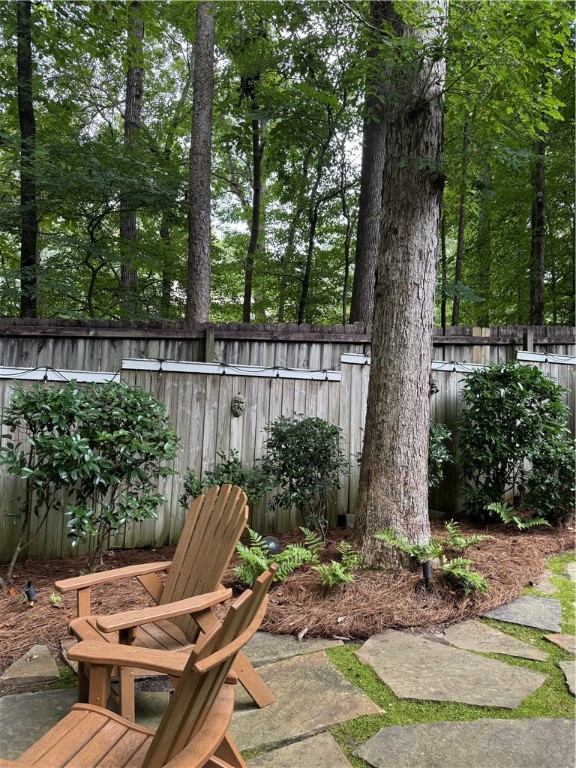 815 MILLERS POINT ROAD