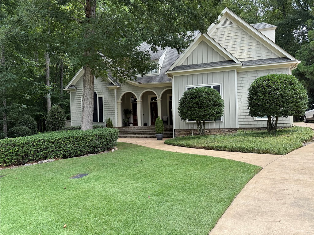 815 MILLERS POINT ROAD