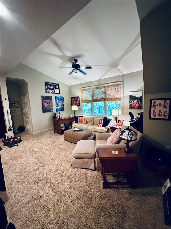 815 MILLERS POINT ROAD