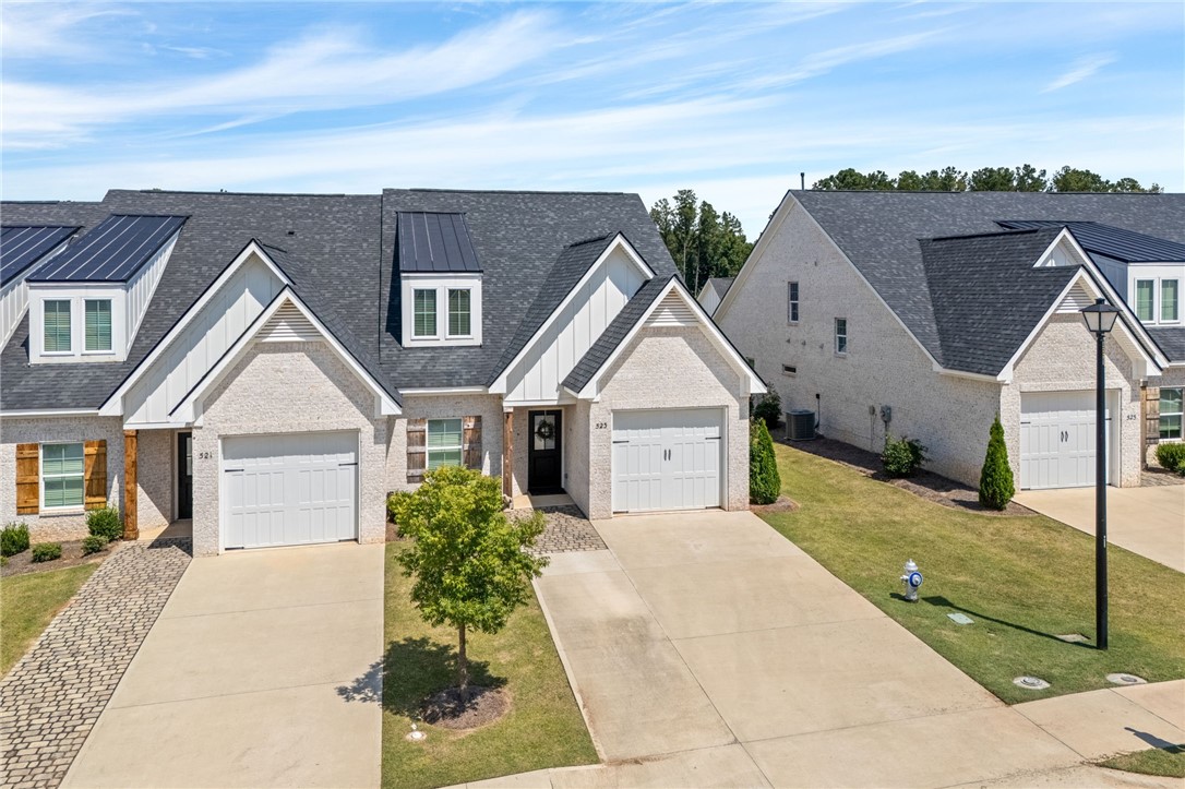 523 CLOVERDALE DRIVE