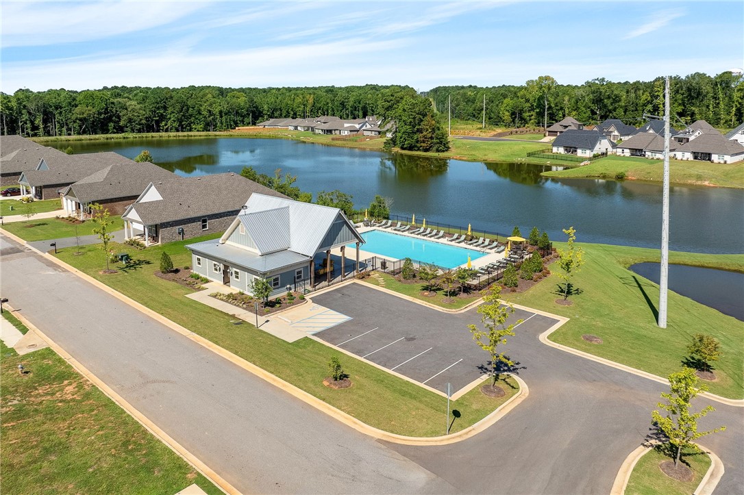 523 CLOVERDALE DRIVE