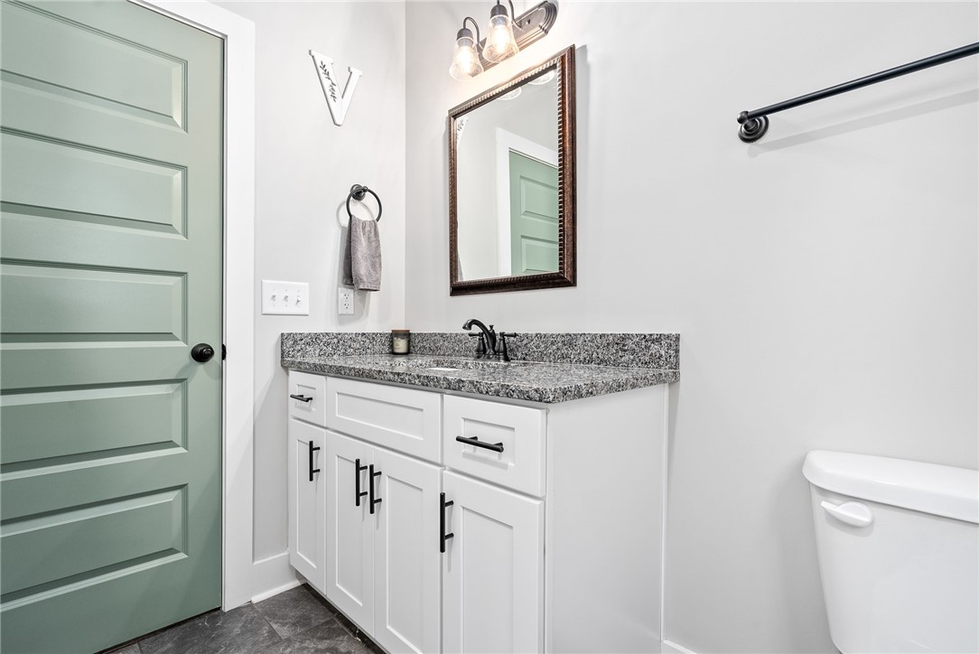 1282 WOODLAND CIRCLE