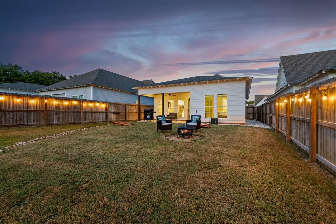 1282 WOODLAND CIRCLE