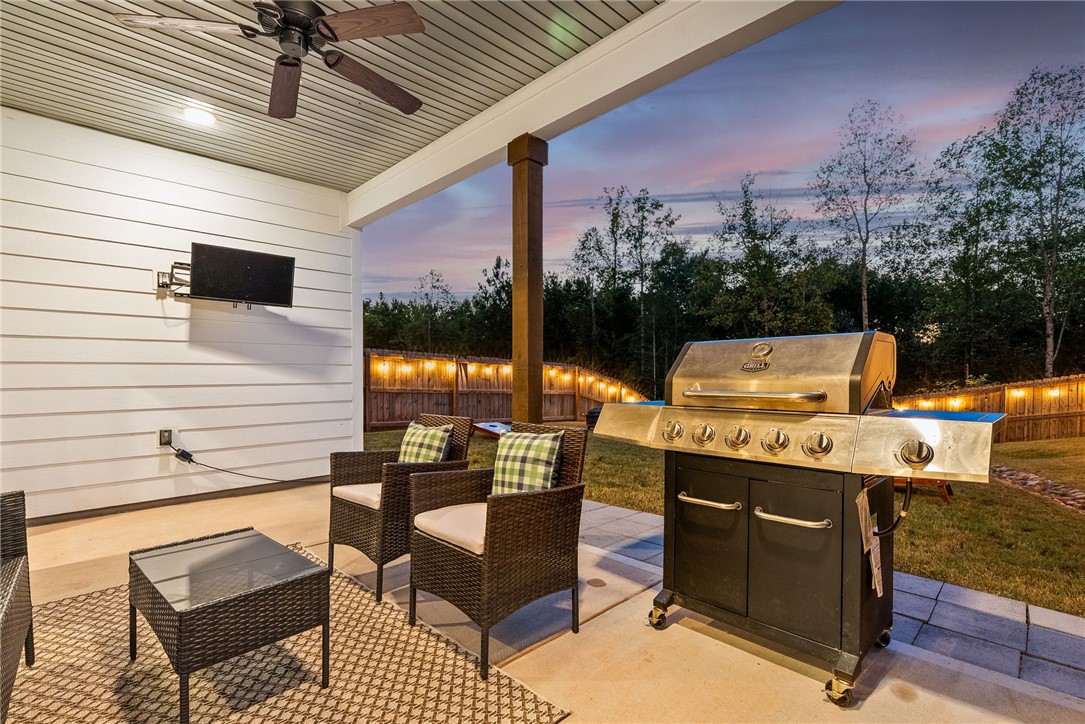 1282 WOODLAND CIRCLE