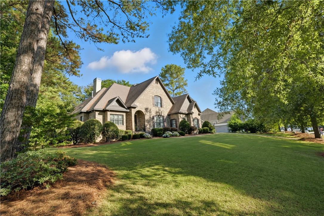 1703 GLENDALE CIRCLE