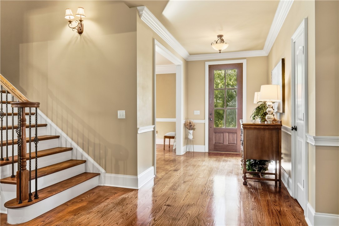 1703 GLENDALE CIRCLE