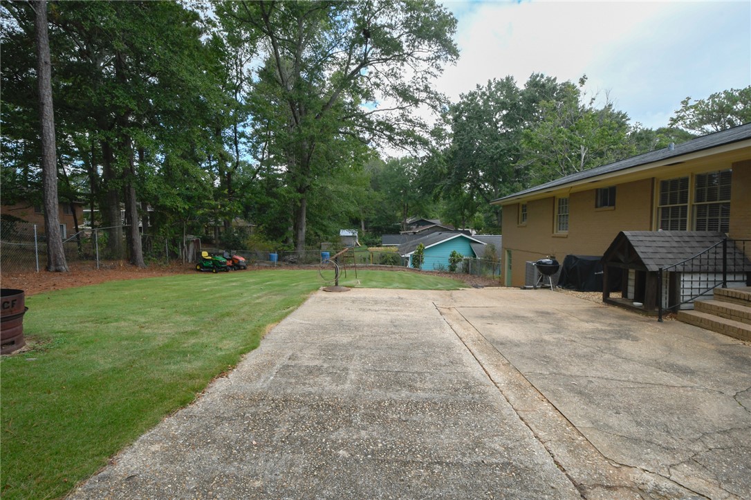 631 Shawnee STREET