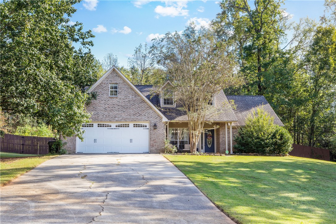 1531 FALLEN OAKS COURT