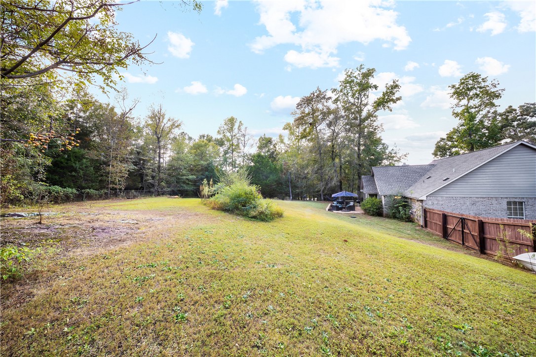 1531 FALLEN OAKS COURT