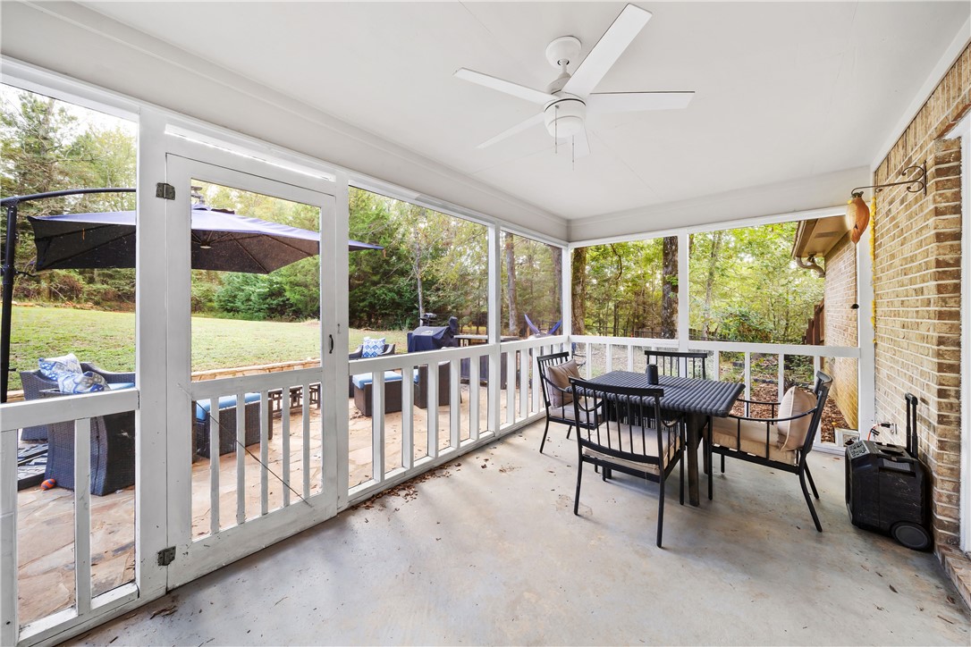 1531 FALLEN OAKS COURT