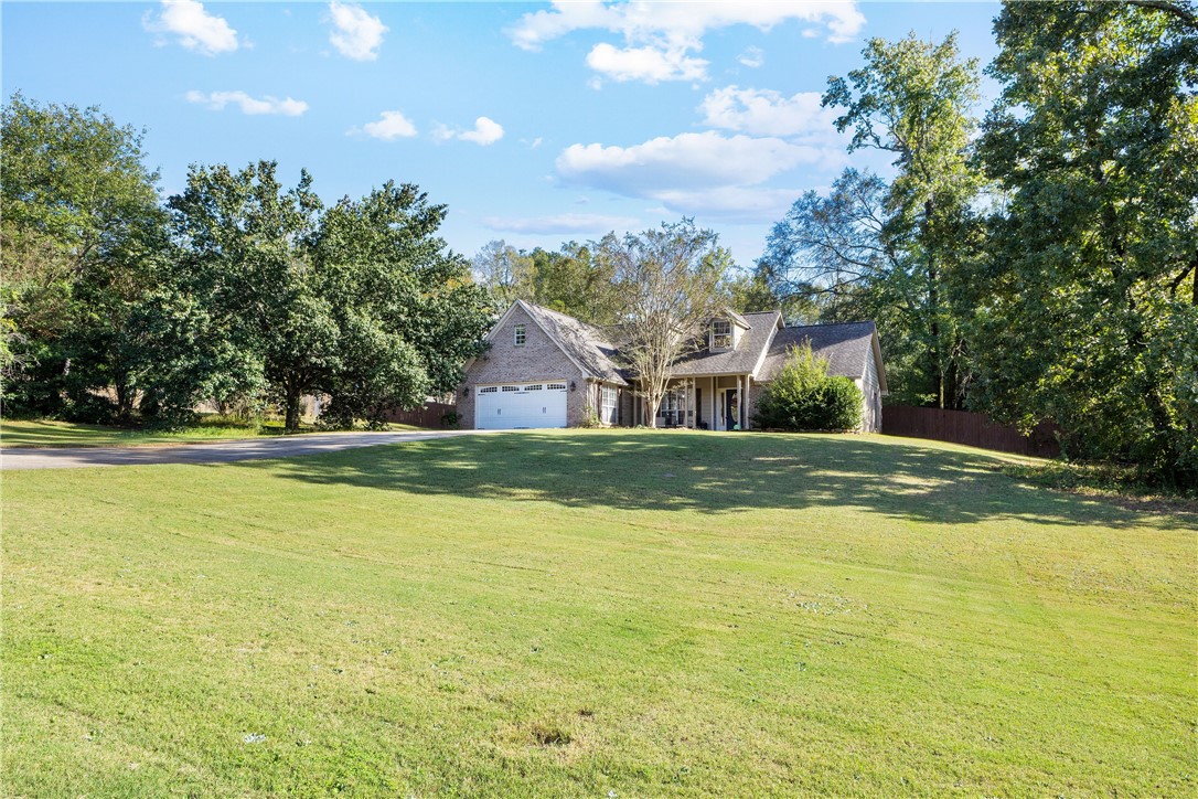 1531 FALLEN OAKS COURT