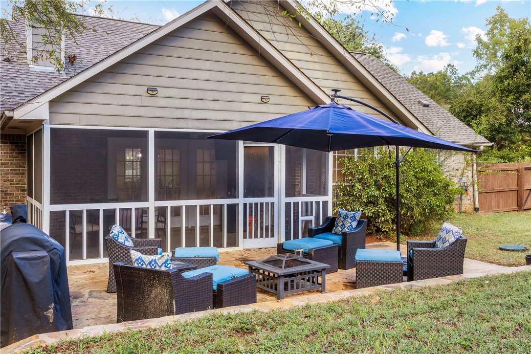 1531 FALLEN OAKS COURT