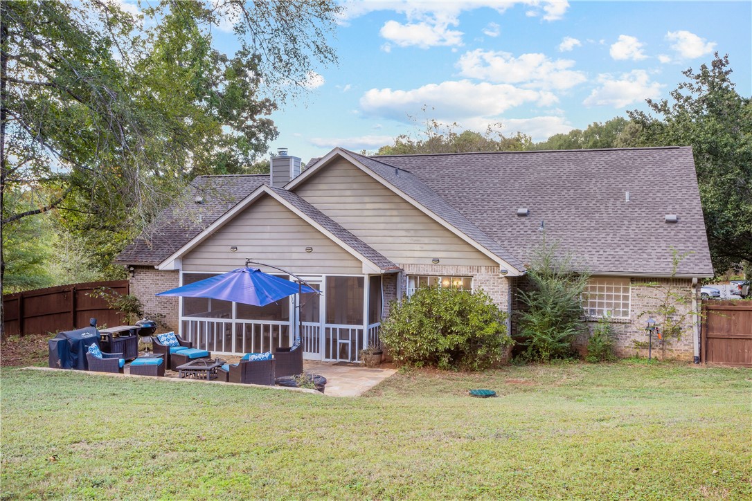 1531 FALLEN OAKS COURT