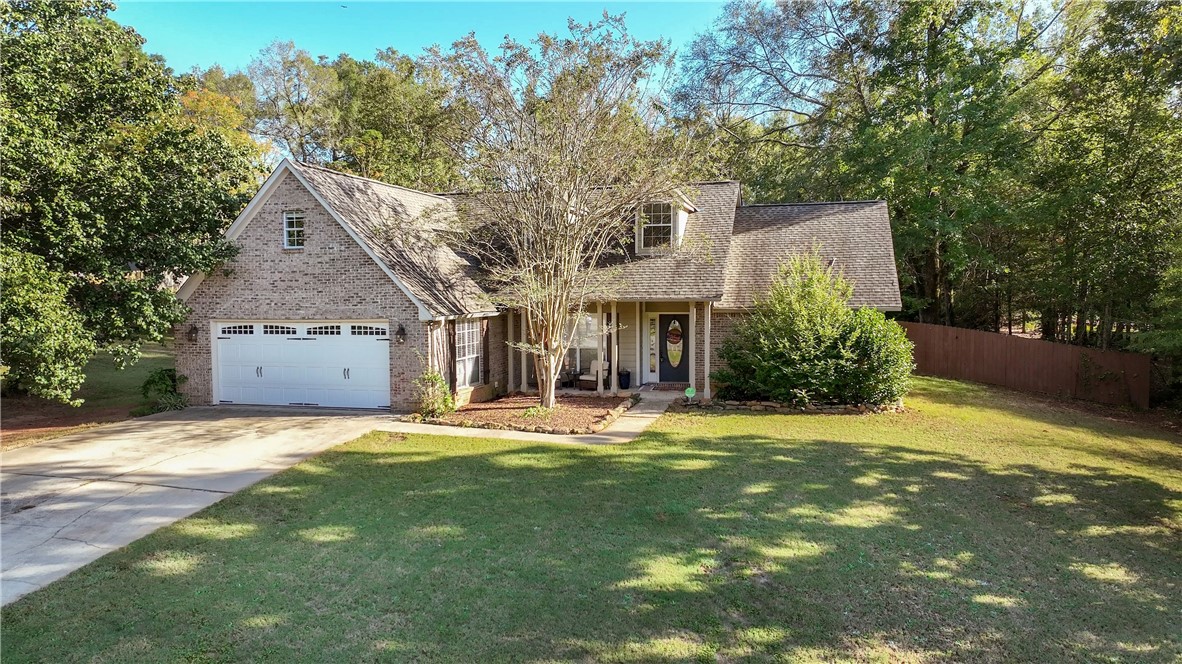 1531 FALLEN OAKS COURT