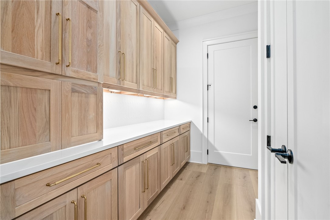 800 SUMMERLIN CIRCLE