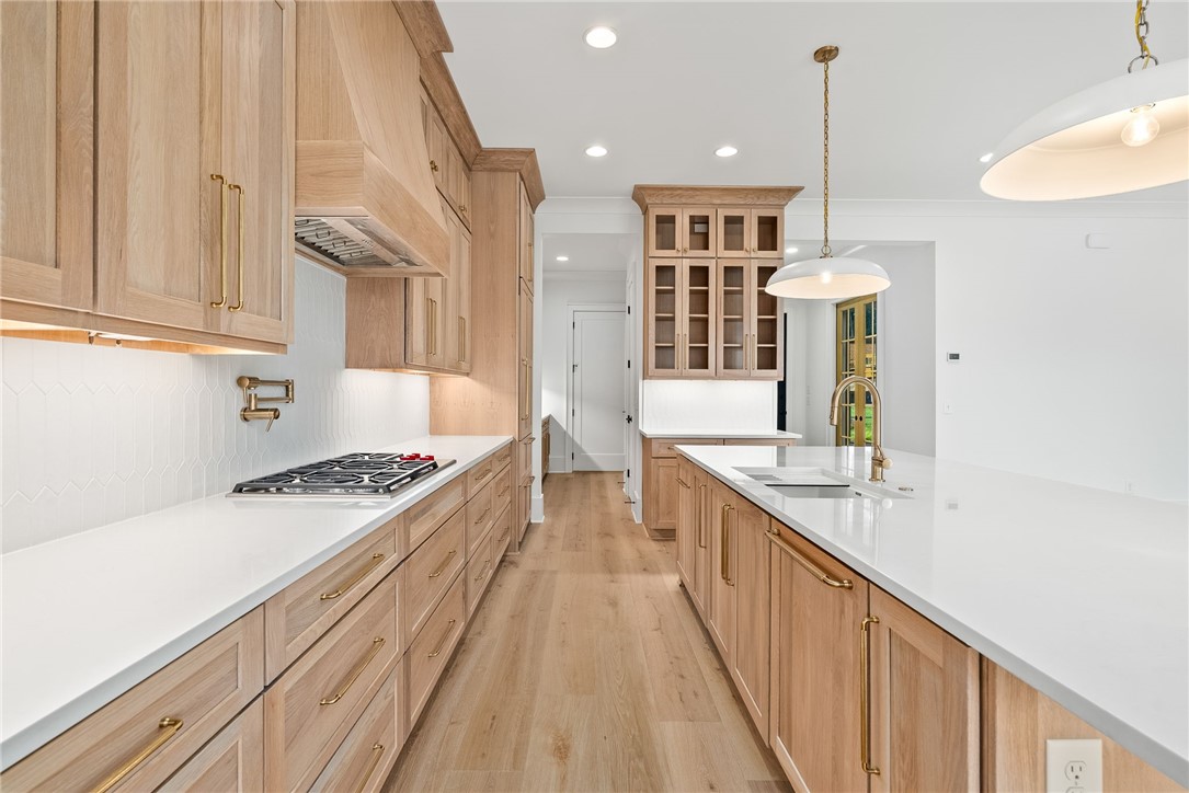 800 SUMMERLIN CIRCLE