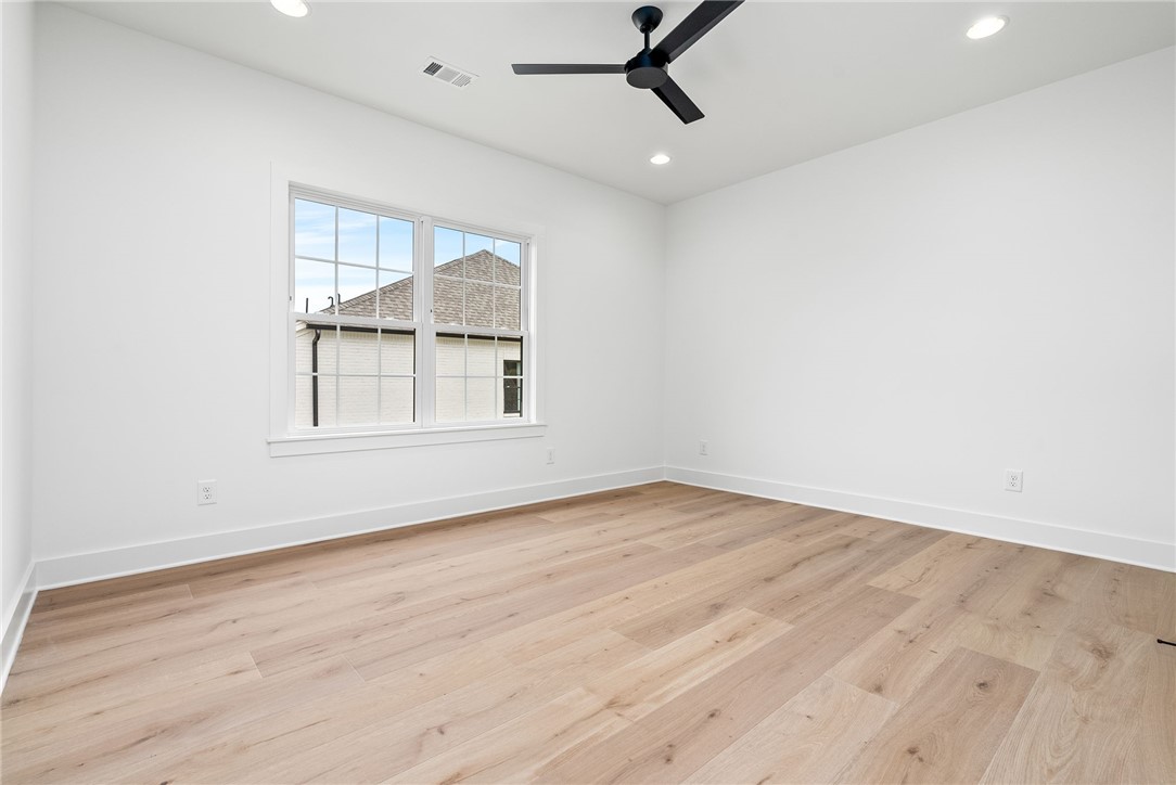 800 SUMMERLIN CIRCLE