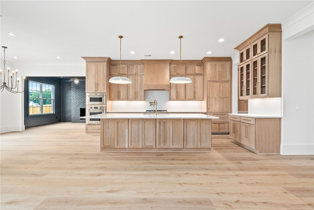 800 SUMMERLIN CIRCLE