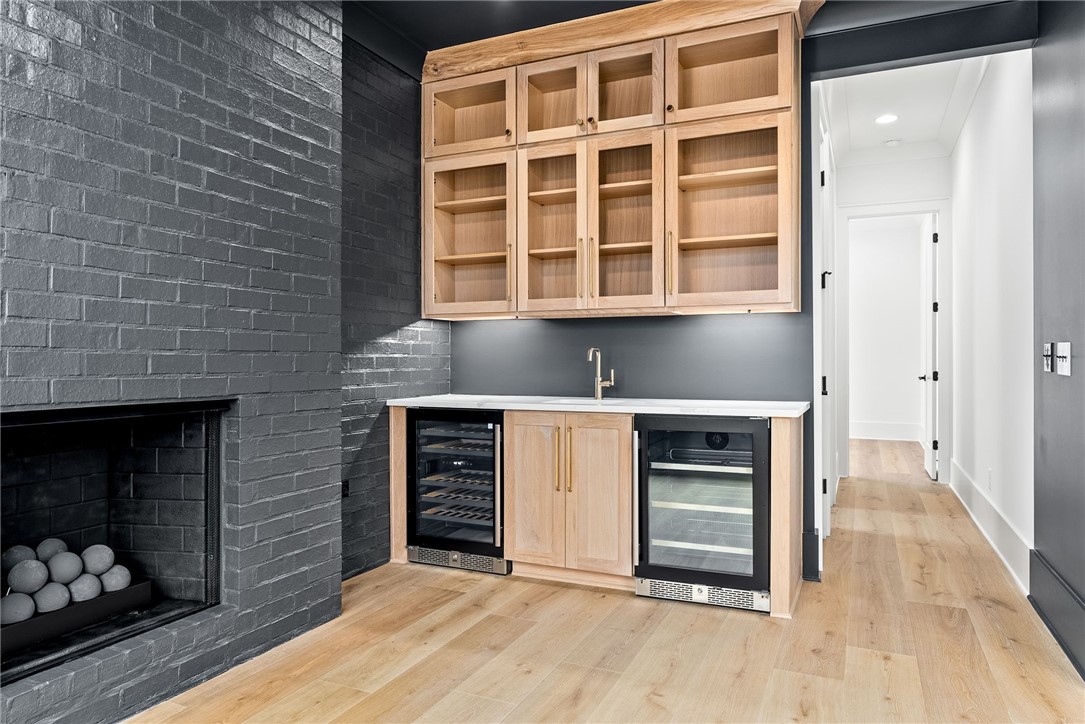 800 SUMMERLIN CIRCLE