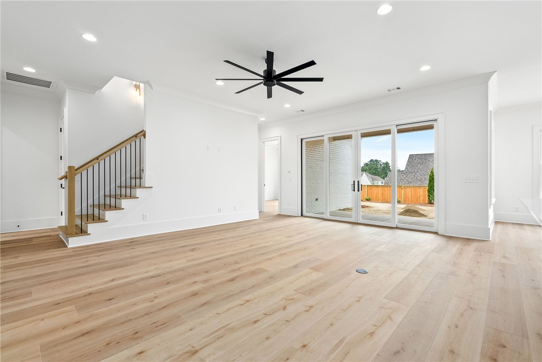 800 SUMMERLIN CIRCLE