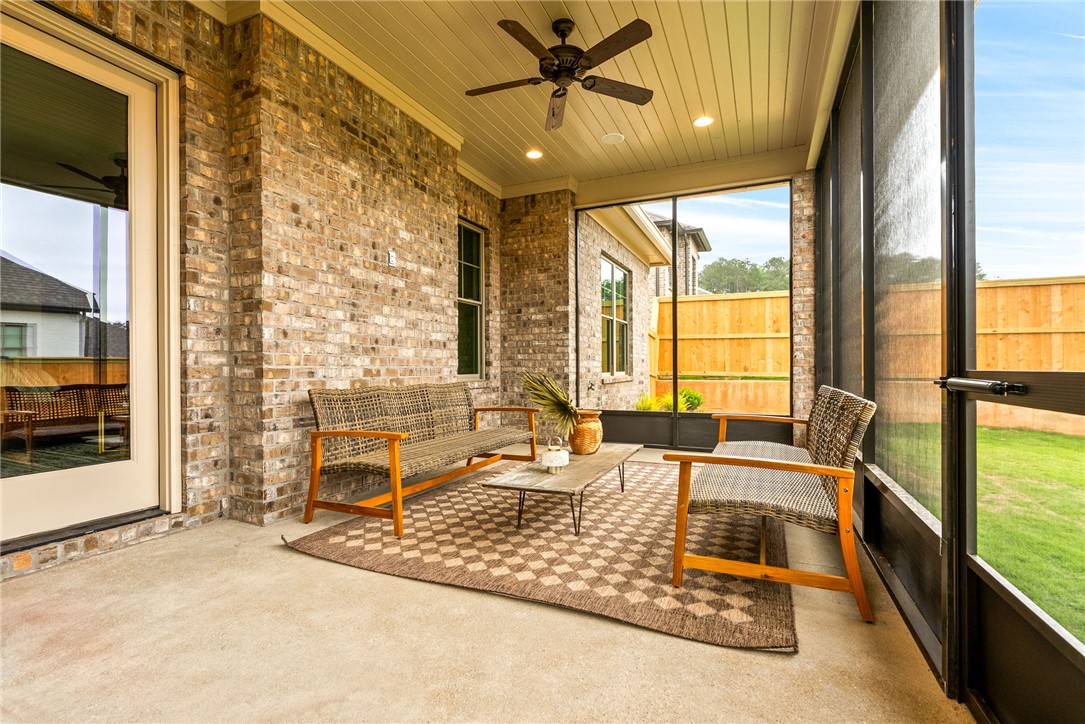 812 SUMMERLIN CIRCLE