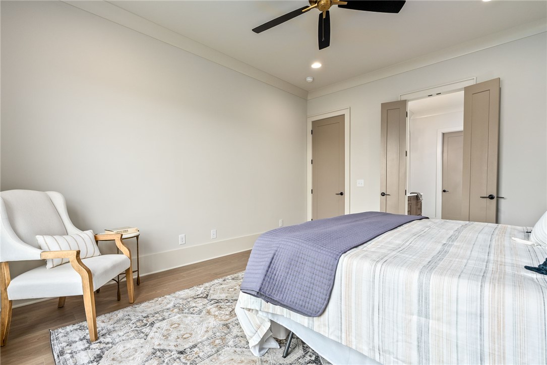812 SUMMERLIN CIRCLE